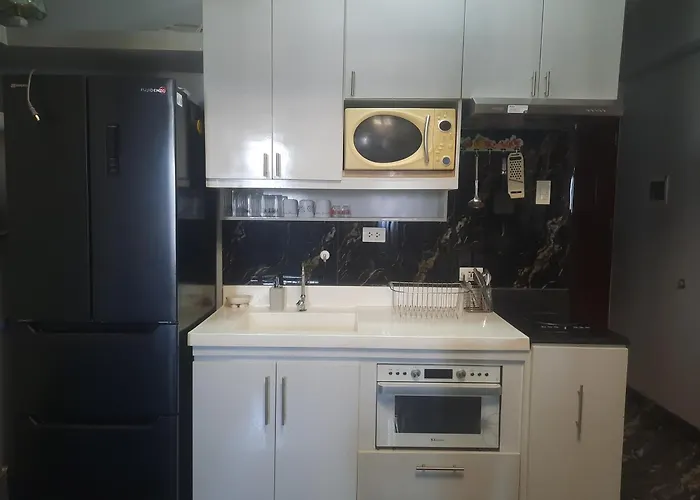 アパートホテル Royal Oceancrest Mactan *